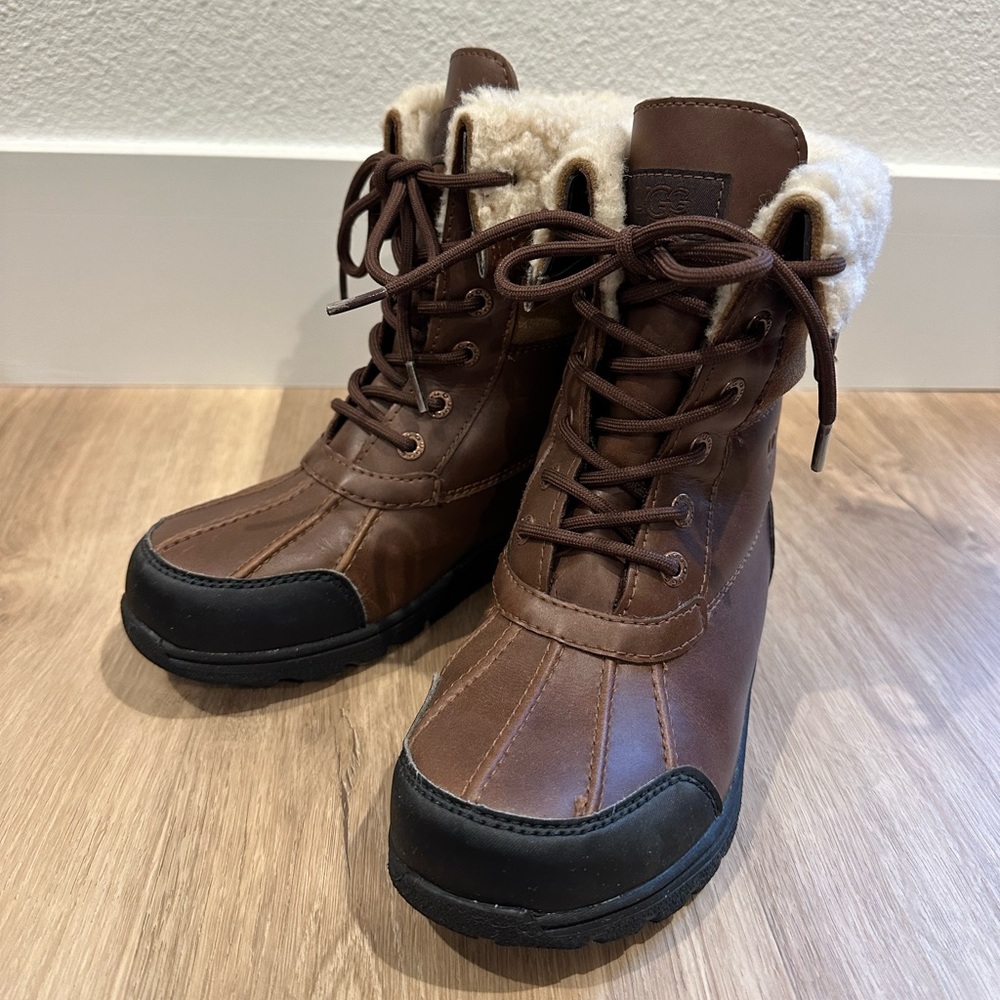 Ugg Butte II Waterproof Winter Boot, size 3M
